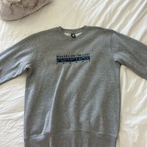 Vintage looking Grey Sweater with Graphic Design